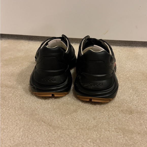 Gucci sneakers size 7.5 men unisex sneakers, mint condition! - Picture 3 of 6